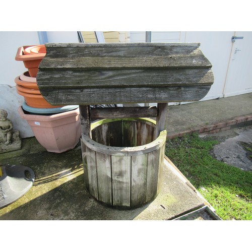 696g - A Wooden Garden Ornamental Wishing Well