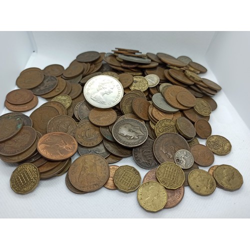 107A - Quantity of GB Coins - Mostly Pennies