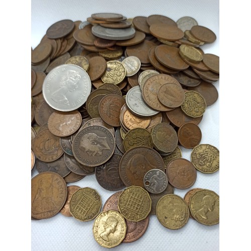 107B - Quantity of GB Coins - Mostly Pennies