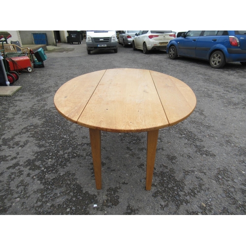 50 - A Large Heavy Oak Folding Oval Table ( Slight Split to Top as Pictured) 167cm x 77xm x 128cm