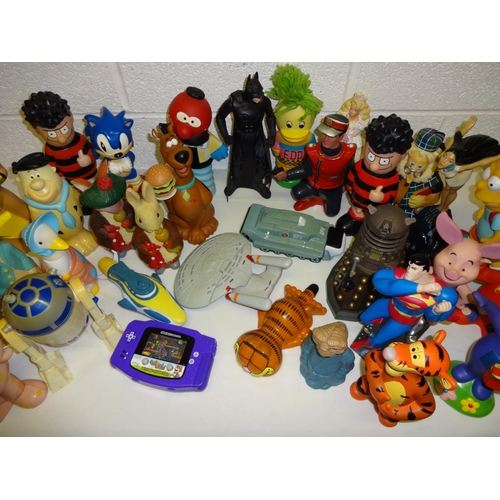 690 - A Large Box of Plastic Figurines and Novelty Bubble Bath Container - Star Trek, Batman, Dalek, Noddy... 