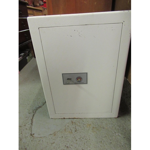 841 - A Phoenix Safe Co. 1100 Series Safe and 1 Key 60 x  40 x 45cm