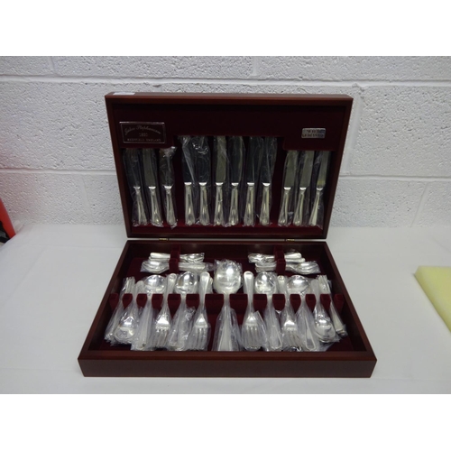 850 - A Canteen of Arthur Price, Sheffield Steel Cutlery