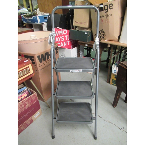 839b - A 3 x Step Ladder 1.2 Mtrs to 3rd Step