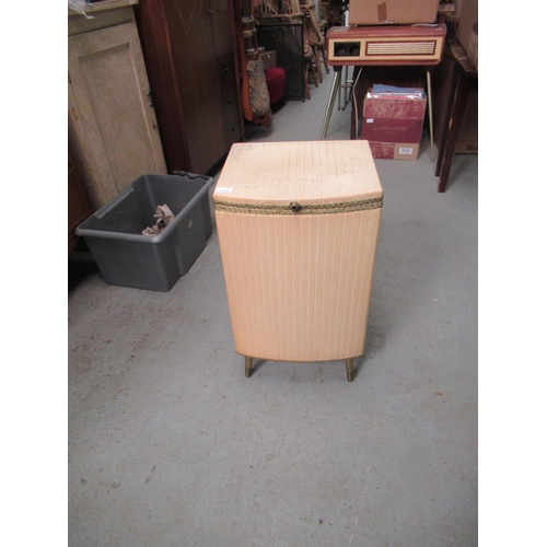 839d - A Lloyd Loom Style Laundry Basket 68 x 38 x 34cm