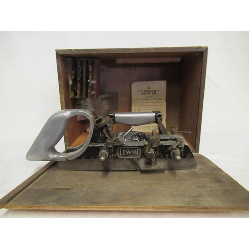 846c - An Antique Lewin Universal Plane Box