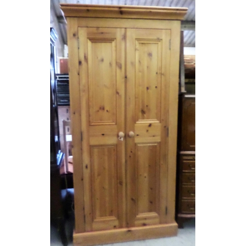 39a - A Solid Pine Wardrobe 90 x 56 x 198cm