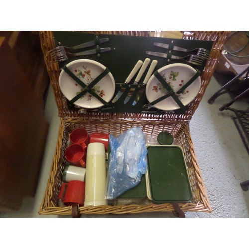 768 - A Wicker Picnic Hamper and Contents