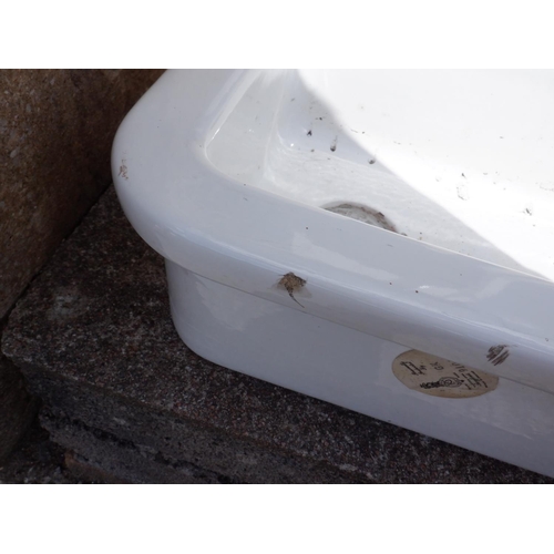 134 - Twyfords Small Ceramic Belfast Sink approx. 45 x 33cm ( small chip)