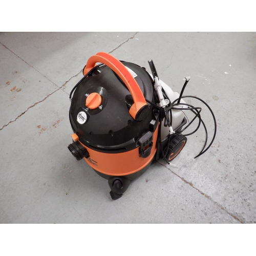 284 - DJM Sealey Wet and Dry Valeting Vacuum Machine - As New Condition - Pipe and Head Missing