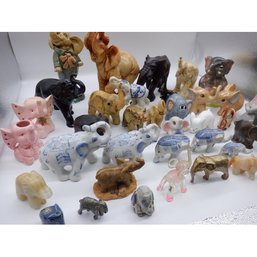 290a - A Large Collection of Elephant Ornaments