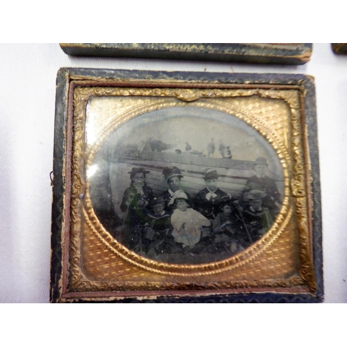 52 - 5 x Framed Daguerreotypes of Family Portraits