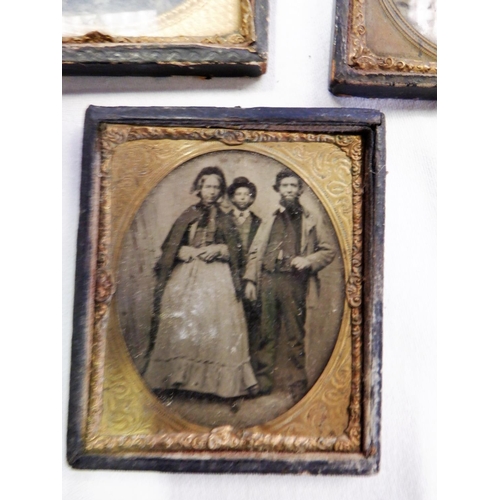 52 - 5 x Framed Daguerreotypes of Family Portraits