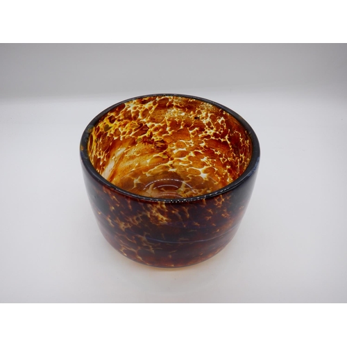 59 - A Mdina Tortoishell Glass Bowl 13 x 10cm - signed to base