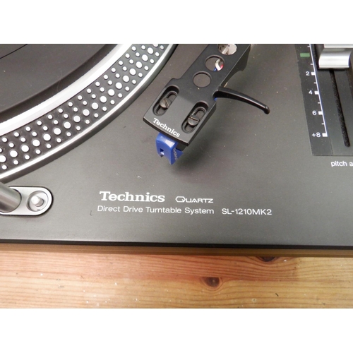 6 - Technics Quartz Direct Drive Turntable (sl-1210 mk2) no plug fitted