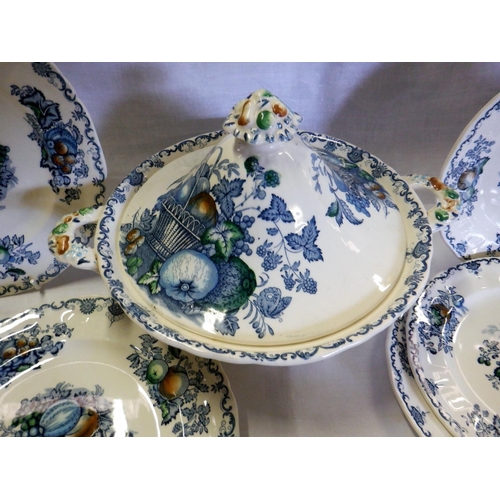 618 - A Masons 6 Piece Fruit Basket Dinner Service in Excellent Condition with Gravy Boat and Tureen ( lit... 