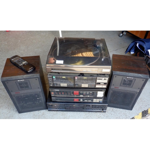 633 - A Sony Stacking Hi Fi System with Aiwa CD Player