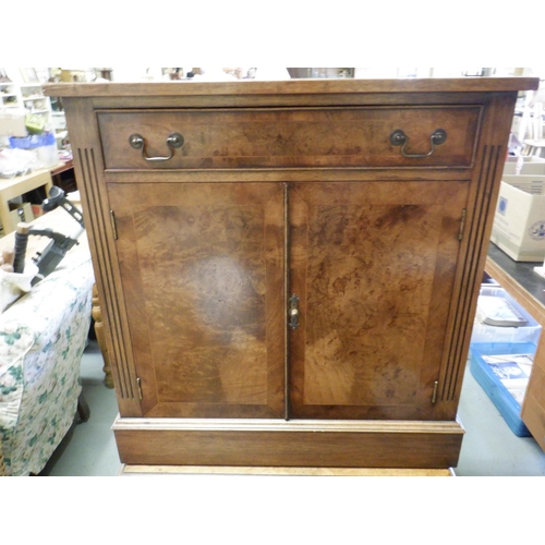 649 - A Walnut Veneered Cabinet 72 x 79.5 x 29cm