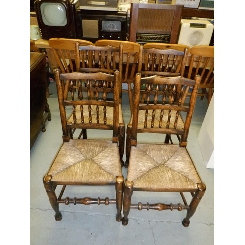 667 - 4 x Oak Chairs with Reed Seating