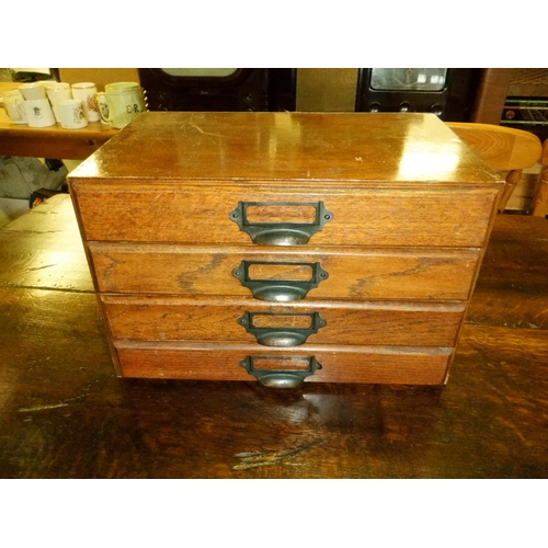 668 - A Vintage 4 Drawer Desk Drawer Unit 39 x 26 x 25cm