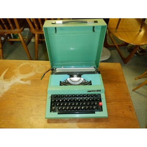 675 - A Vintage Matiso Portable Typewriter