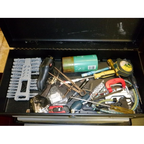 689 - A Black Mechanics Workshop Tool Box Trolley and Contents