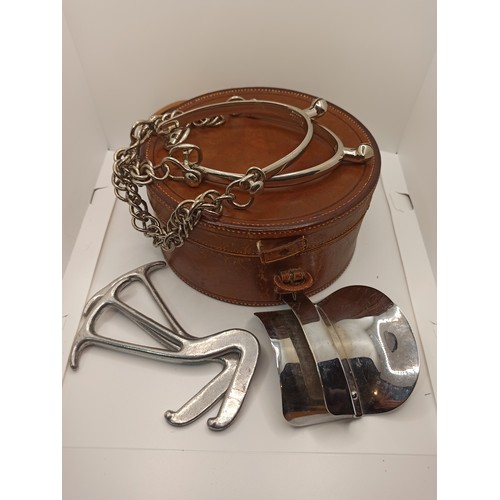 640 - Horse Riding. Equestrian Interest Spurs, Boot Pullers etc. in Leather Collar Box