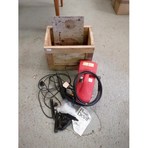 250 - A Power Devil Power Washer with Accessories and Wooden Storage Box