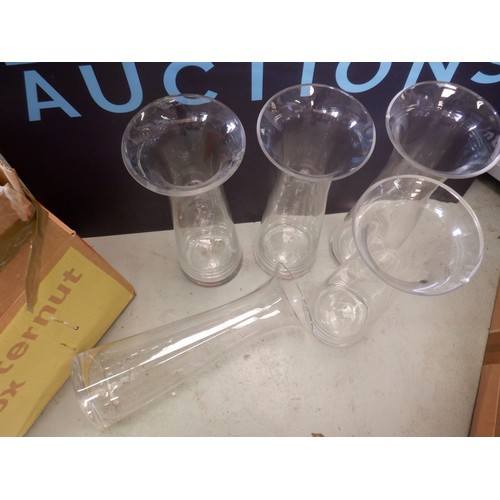 70 - 17 x Glass Flagon Vases 46cm x 17cm