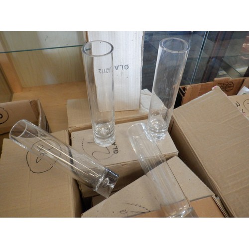 87 - 52 x Single Glass Bud Vases 25cm