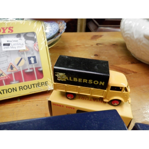 30 - Dinky Atlas Editions 32ab Panhard Truck, A35 Bedford TK Tipper, 25JJ Ford Camion Bache, 413 Austin C... 