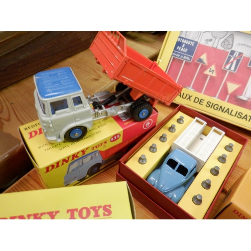 30 - Dinky Atlas Editions 32ab Panhard Truck, A35 Bedford TK Tipper, 25JJ Ford Camion Bache, 413 Austin C... 