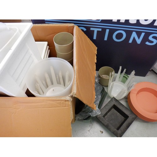 259G - Plastic Trays, Pots, Troughs, Deep Cylinder Pots, Bouquet Holders etc.