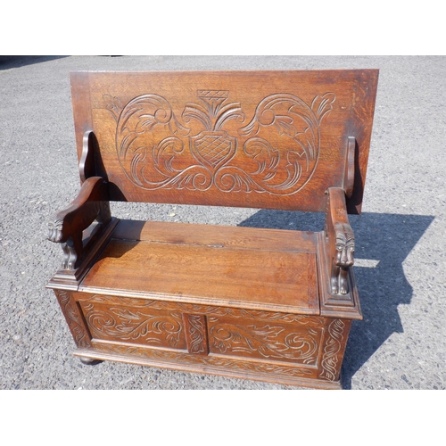 1478 - An Oak Monks Bench on Bun Feet 107x48x69