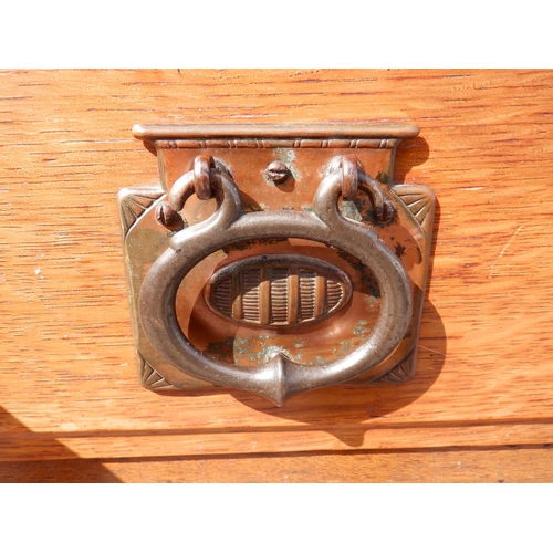 1479 - A 2 Drawer Oak Sideboard with Acanthus leaf carving on dovetailed bracket feet 152x54x93cm