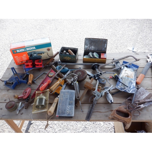 1494 - A Large Selection of General Purpose Tools, inc Torque Wrench, Sander, Levers etc