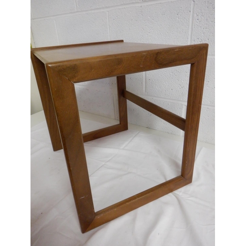 1534 - Nest of Small Tables x 3 in G Plan Style, Largest 53 x 41 x 49cm