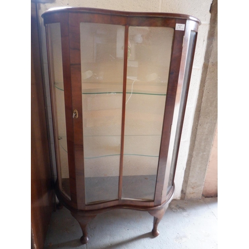 1547 - A Vintage Glass Display Cabinet