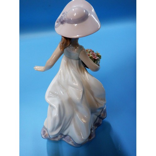 66 - Lladro Retired ' Carefree' 5790 - Perfect Condition