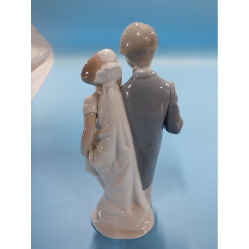 72 - Lladro - Retired ' Wedding Bells' Bridge and Groom 6164 - Perfect Condition