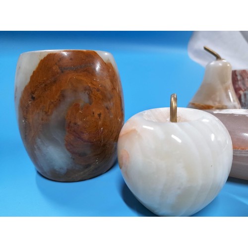 521 - A Selection of Onyx Ornaments inc. Apple, Pear, Banana, Cup and Paperweight