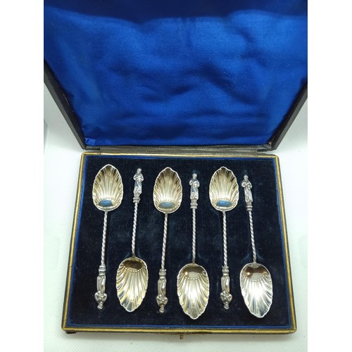 336 - A Cased Set of  Hallmarked Silver James Deakin 1896 Sheffield Apostle Spoons