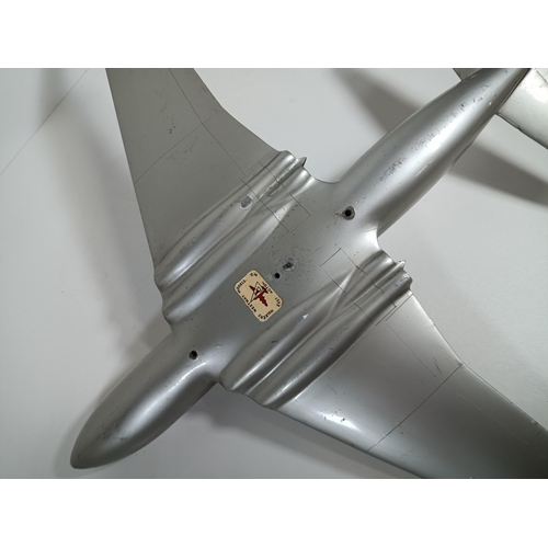 545 - A Large Metal Scale Model of a Comet Aircraft by Walkers Westway Models of East Acton