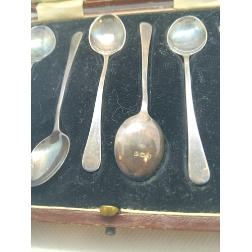 292 - A Cased Set of Hallmarked Silver Coffee Spoons 1929 - William Davenport