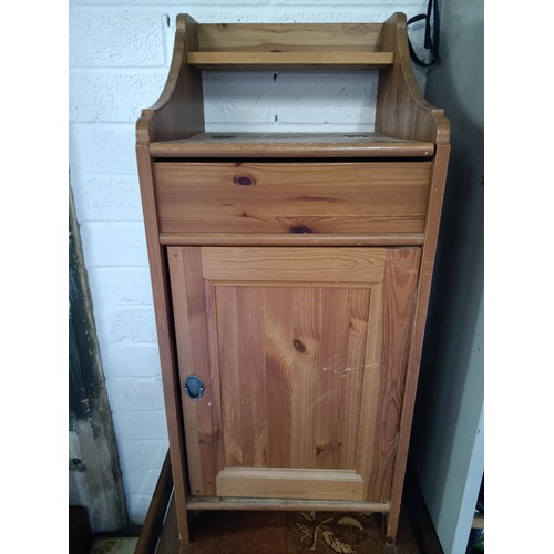 798 - Pine Bedside Cabinet 93 x 42 x 42cm