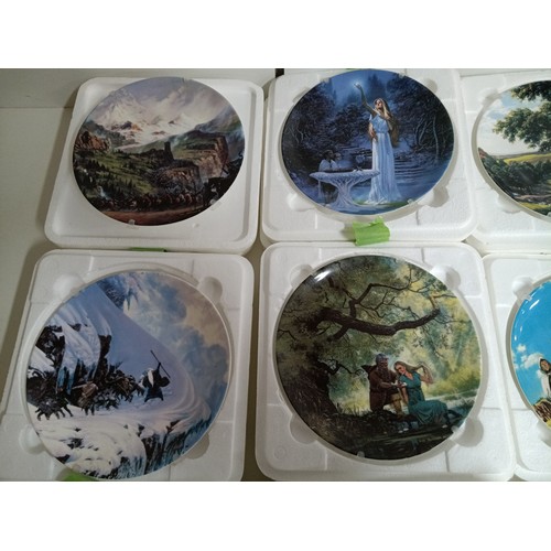 536c - 12x Wedgewood Danbury Mint Lord of the Rings Collectors Plates