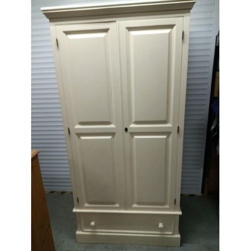 289B - Cream Painted Double Wardrobe with Lower Drawer, 200cm x 93cm x 58cm