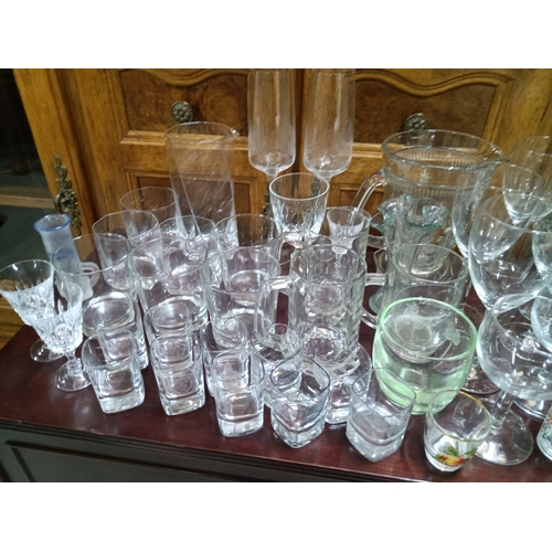 292 - A Shelf of assorted Crystal and Glassware