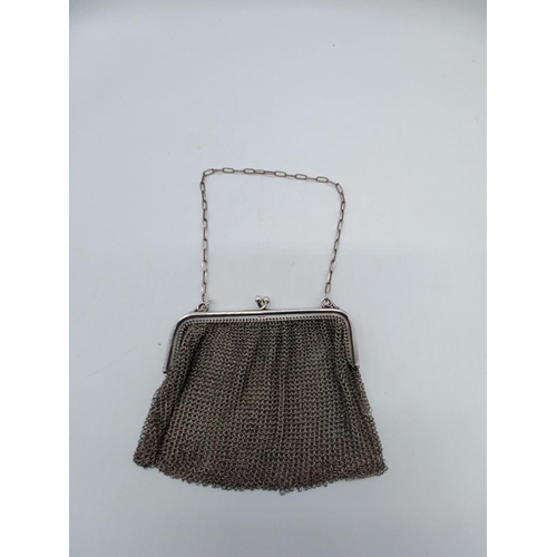 305 - Hallmarked Silver Mesh Purse