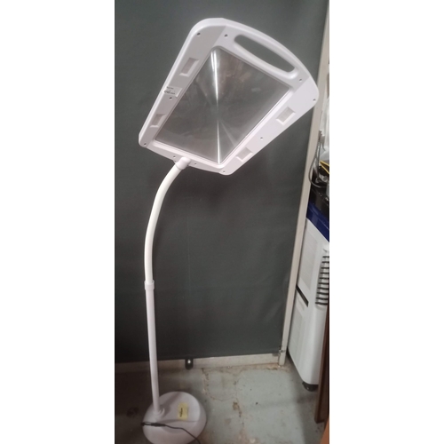 853 - Floor Standing Magnifying Craft Lamp 150cm High